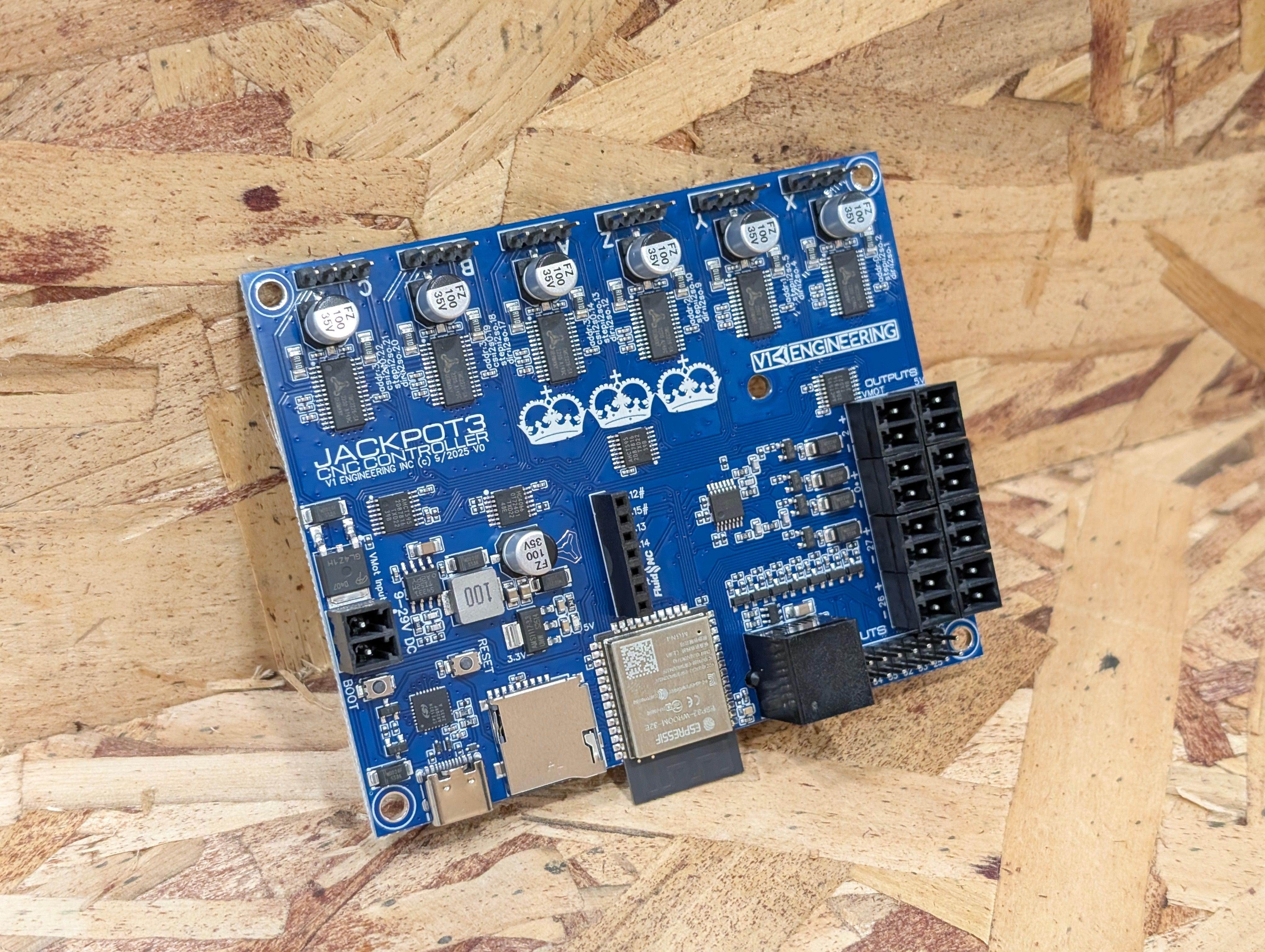 eclipse dotとchecker board Jackpot3 CNC Controller – V1 Engineering Inc